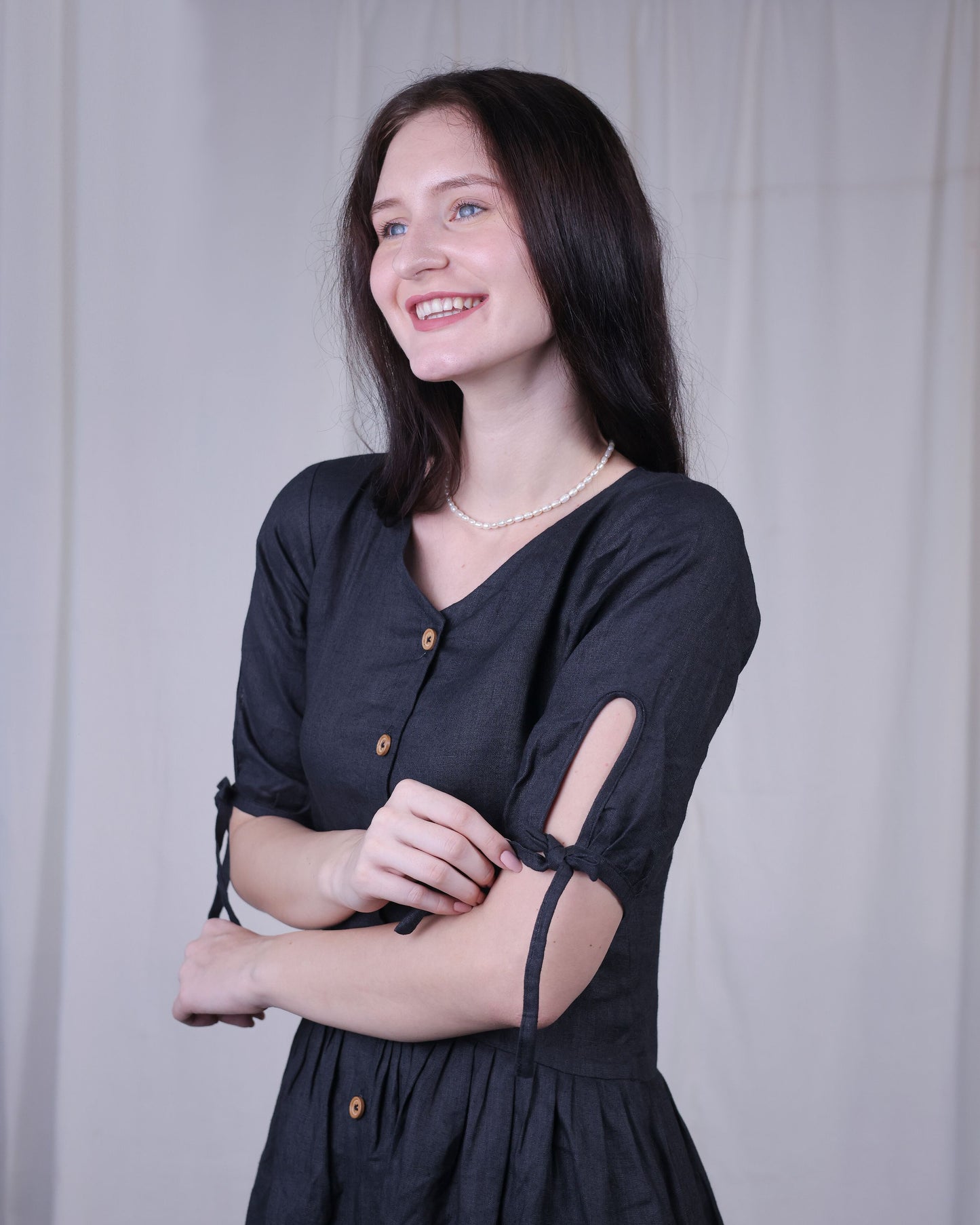 Black linen dress with Button-down